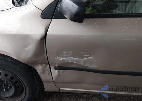 2004 Toyota Corolla Ce z USA, uszkodzony, nr VIN 1NXBR32E74Z203079